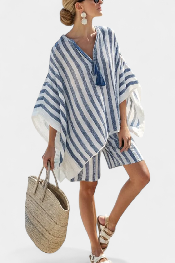 Set with Striped Nancy with Oversized Blouse and Elegant Shorts