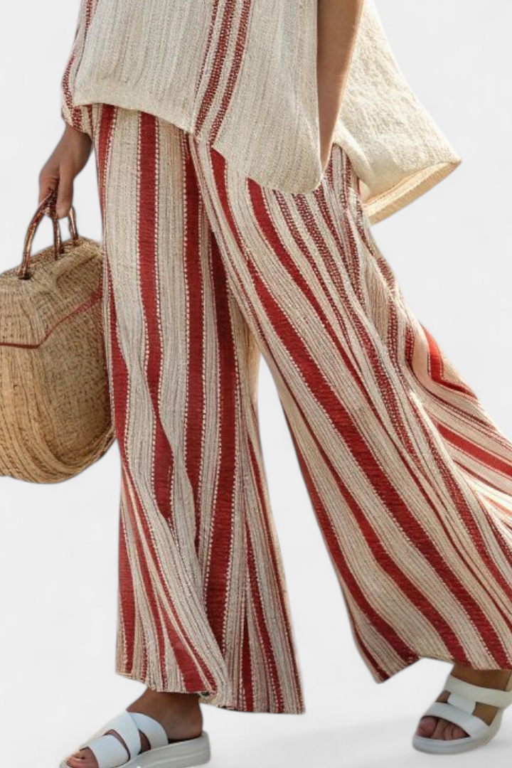 Shocking Two-Piece Daisy Costume with Red Stripes in Natural Texture