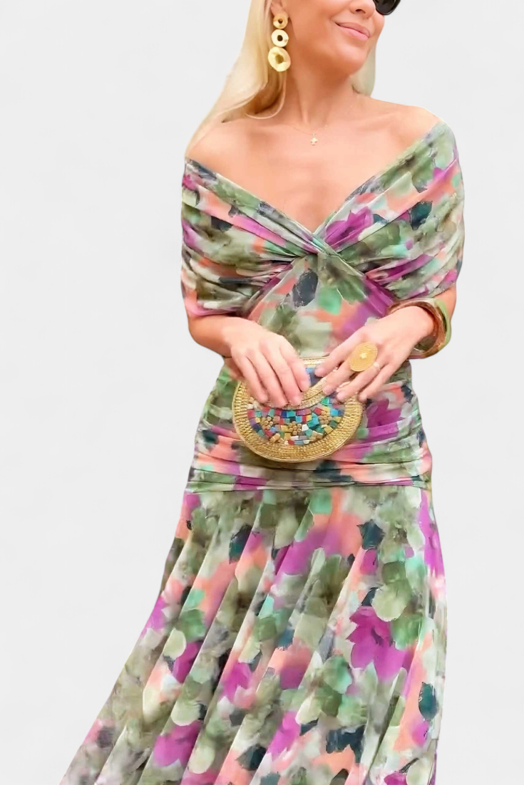 Lang Flower Dress with V-Neck and Romantic Elegance