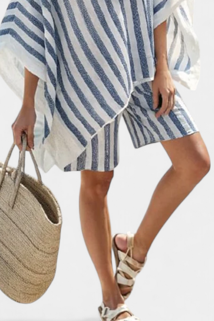 Set with Striped Nancy with Oversized Blouse and Elegant Shorts