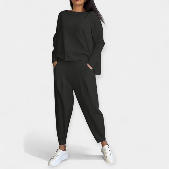 Composition with Long Sleeves