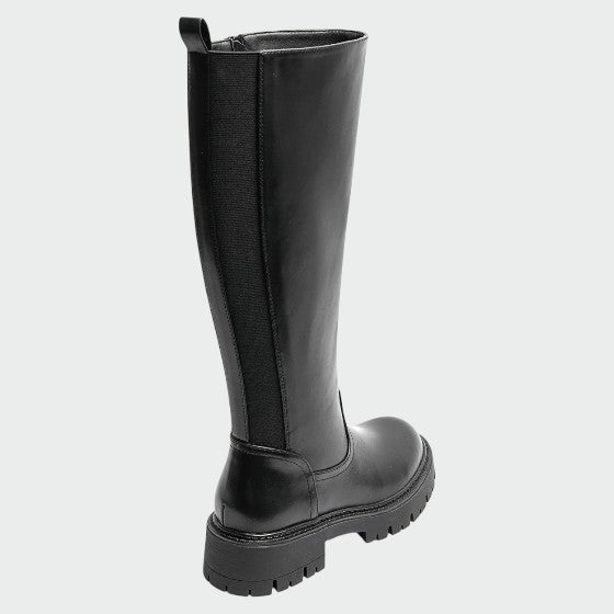 Alma – Classic Black Boots