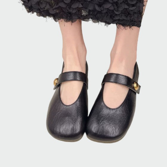 Alma – Round-Toed Mary Jane Shoes with Button