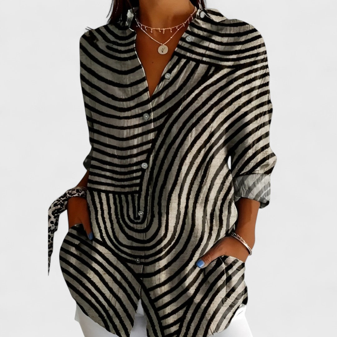 Maja - Blouse with Colorful Design