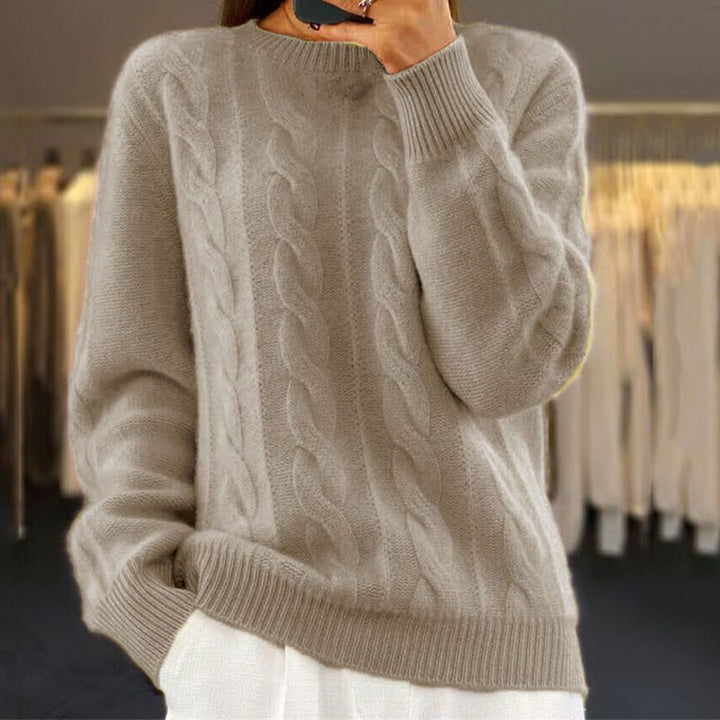 Angelika - Classic Sweater in Warm Knit