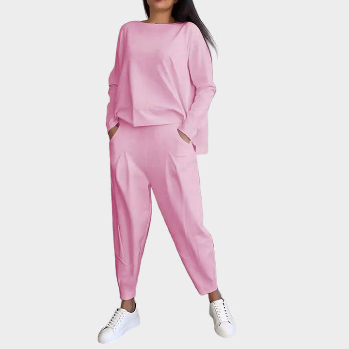 Set with Blouse and Pants in Light Elegance