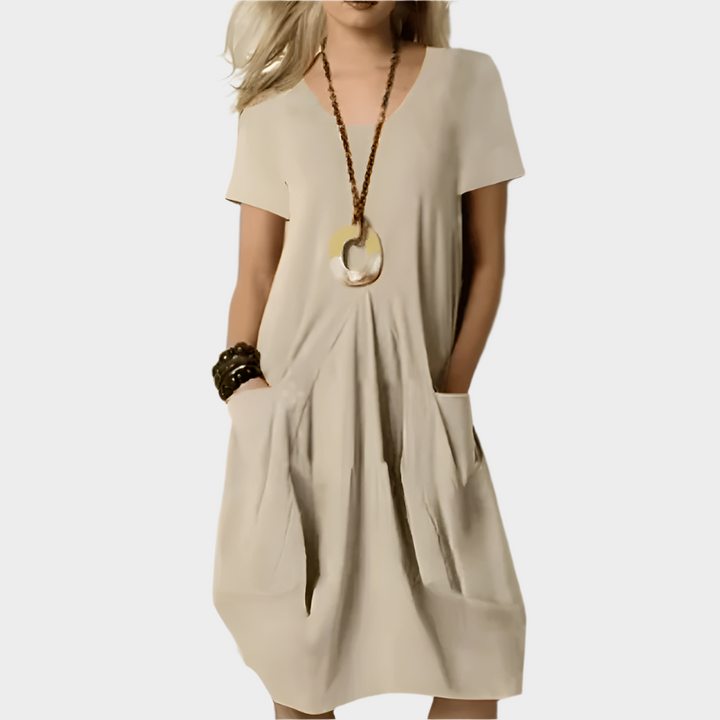 Elegant Dress that Highlights the Waist with Comfortable Elegance