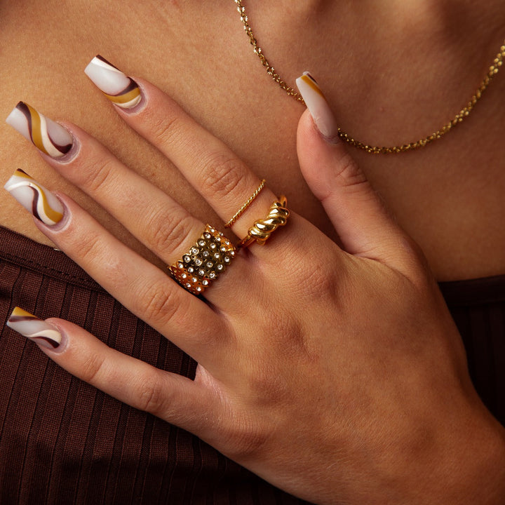Ring and Twisted String